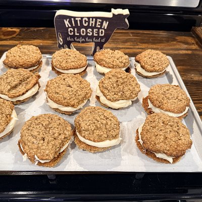 Oatmeal Cream Pies 