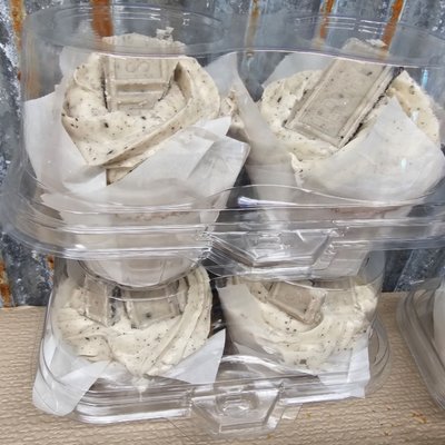 2 Pack Cupcakes Your Choice Flavors 