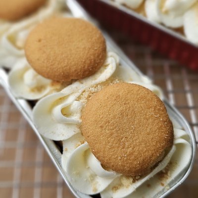 Banana Pudding Mini-Cakes