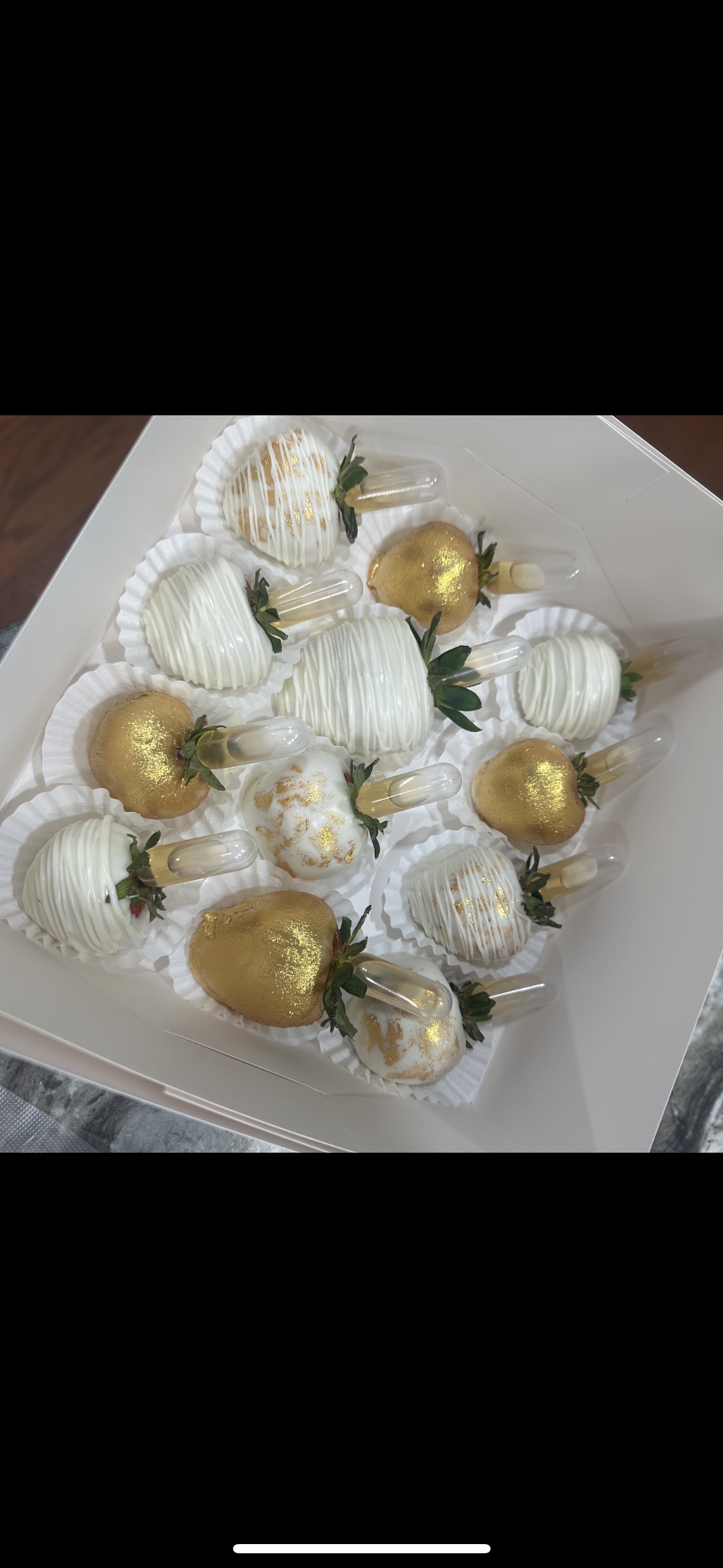 Custom Dozen Chocolate Strawberries 🍓
