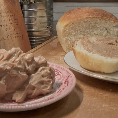 Amish Bread with Cinnamon Butter