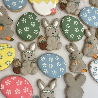 Butter Vanilla Sugar Cookies With Royal Icing