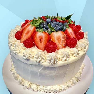 Berry Chantilly Cake - 8inch