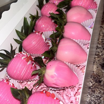 Colorful Chocolate Covered Strawberries 