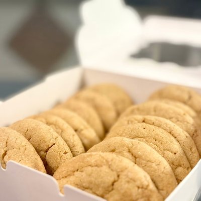 12 Peanut Butter Cookies