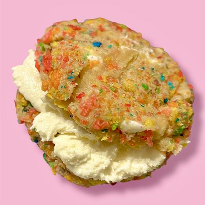 Double Decker - Sandwich Cookies 1/2 Dozen 