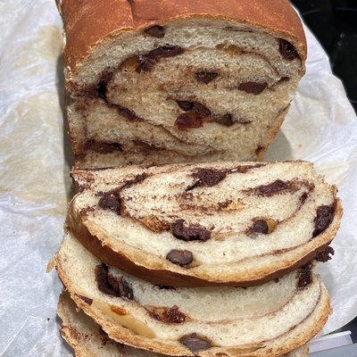 Cinnamon Sugar And Raisin Sourdough Sandwich Bread
