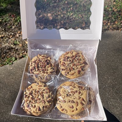 Chocolate Chip Pecan Cookies 