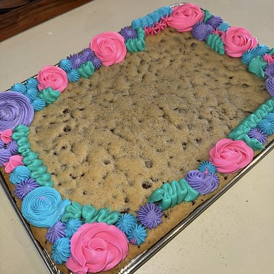 Chocolate Chip Cookie Cake 