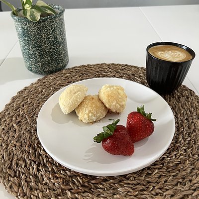 Cloudy Cheese Buns ( Strawberry Cream)