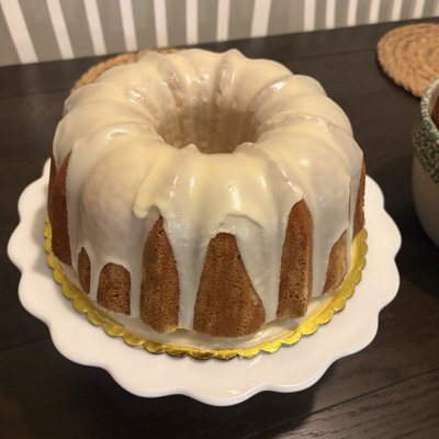 Mrs. Peggy Summers Apricot Brandy Pound Cake