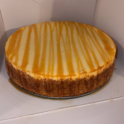 NY Style Cheesecake With Caramel Or Fruit Topping
