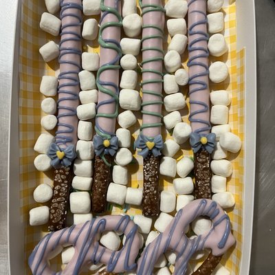 Chocolate Dipped Pretzel 