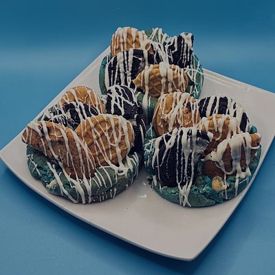 12 Me Want Cookie!" Monster Cake Cookie