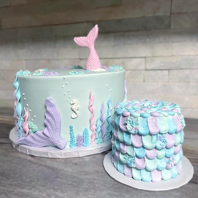8in Family Cake With FREE Smash Cake