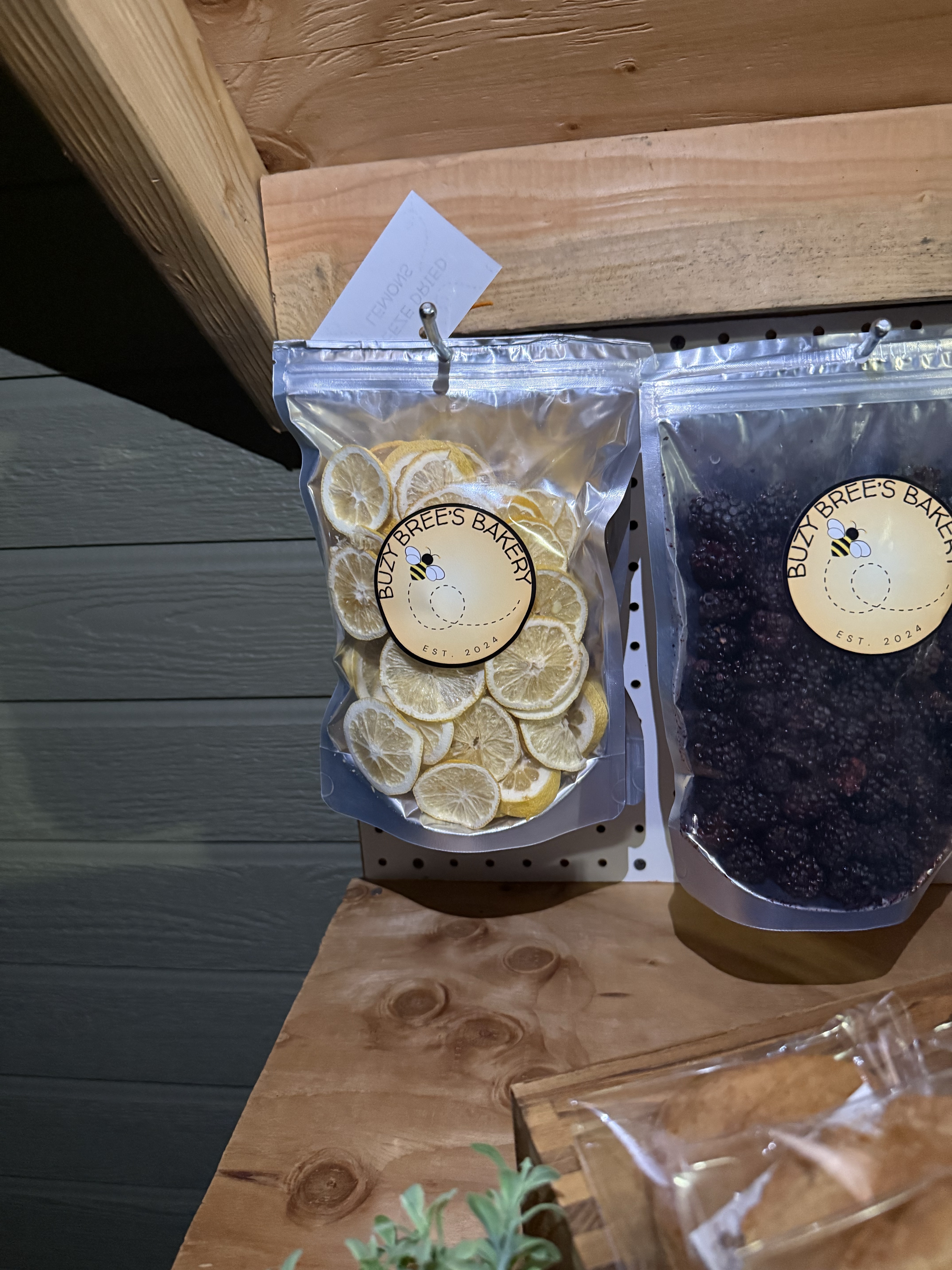 Freeze Dried Lemons 
