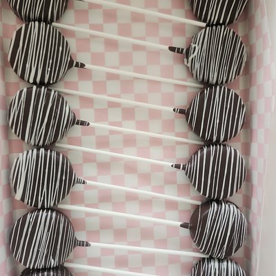 Oreo Cookie Pops (12ct)