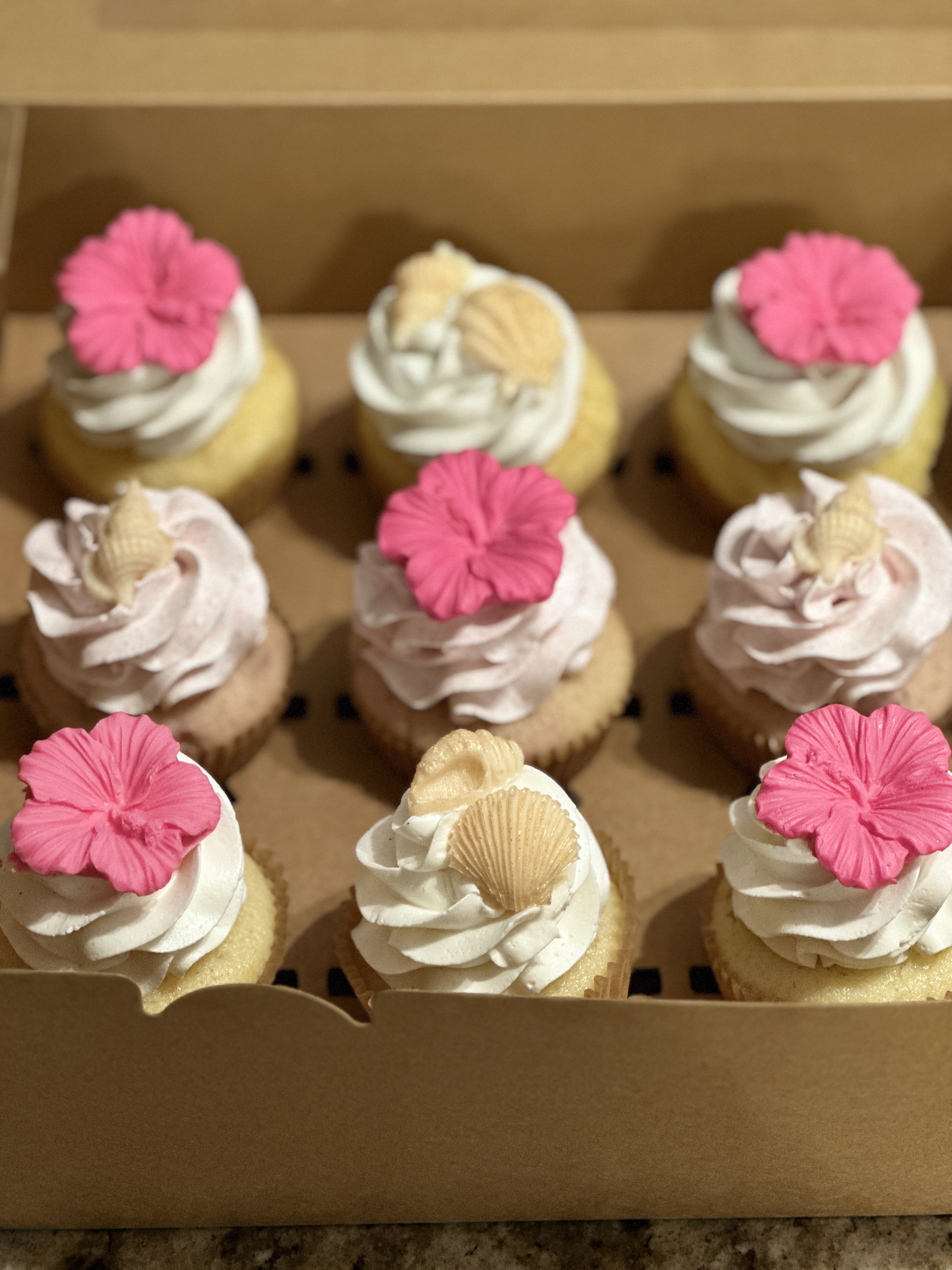 Cupcakes - Decorated, Dozen