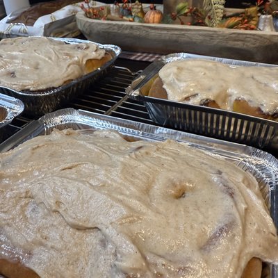 2pk-Brown Butter Sourdough Pumpkin Cinnamon Rolls