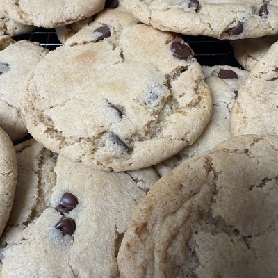 Brown Butter Sourdough Chocolate Chip Cookies (6 Pack)