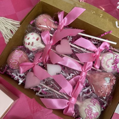 VDAY Cake Pops💖