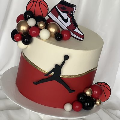 Red Nike Jordan Cake 