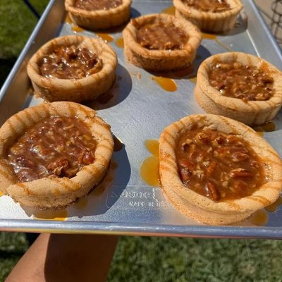 Signature Butter Pecan Tea Cake Cups