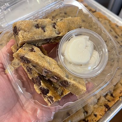 Cookie Cake ‘fries’ With Buttercream Dipping Cup