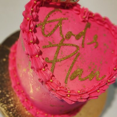 Heart Shaped Cake -Price Subject To Increase Based Upon Design