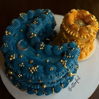 Custom Cakes