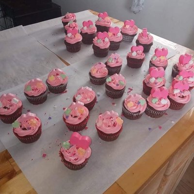 Valentines  Cupcakes Edible Chocolate  Candy