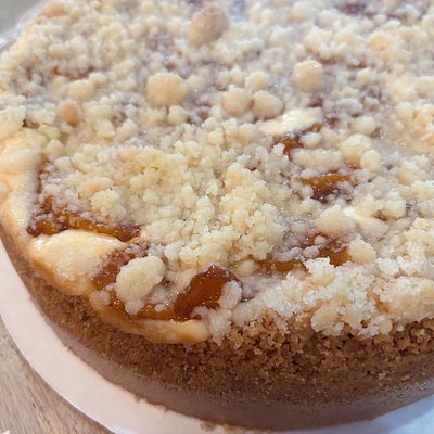 Peach Cobbler Cheesecake