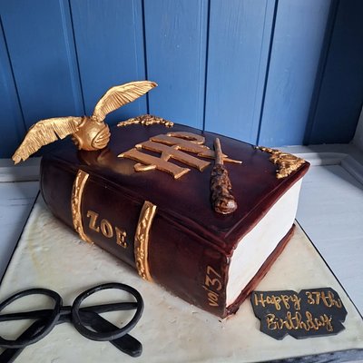 Book Cakes. 
