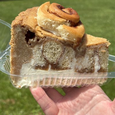 Cinnamon Roll Cookie Pie Slice