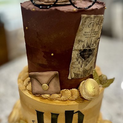 Custom Cakes