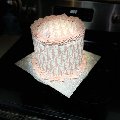 8in Round Cake 