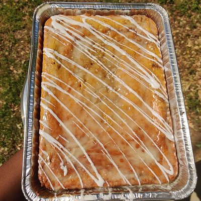 Honey Bun Cake 🍯