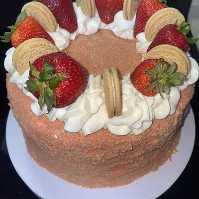 Strawberry Crunch Cake