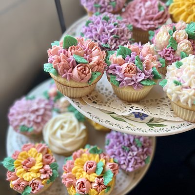 Custom Cupcakes 