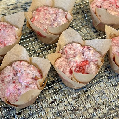 Double Strawberry Muffins 