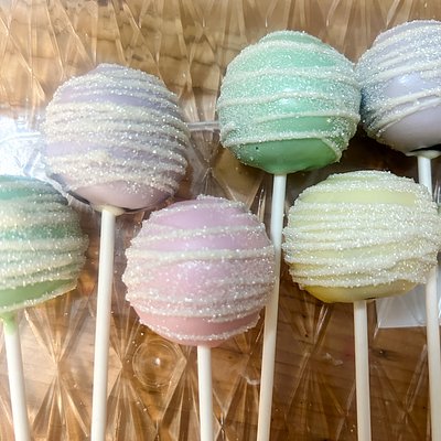 Spring Cake Pops 