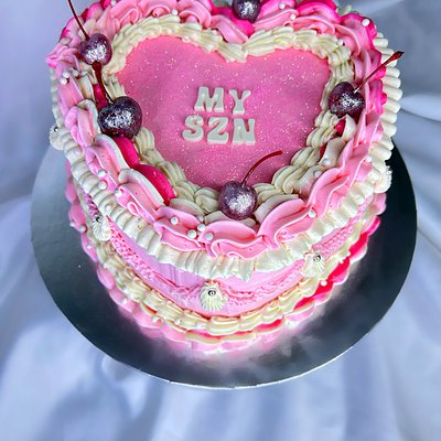 Heart Cake 8in 