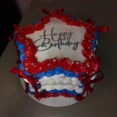Large Star Cake