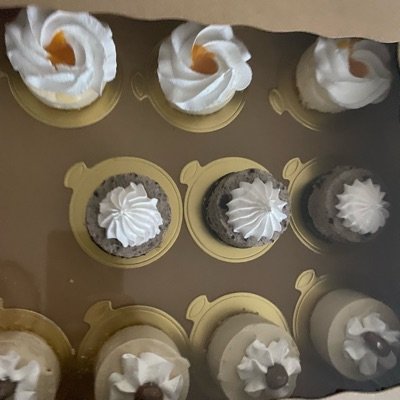 Mini Mouse Choose *oreo * Coffee * Peaches (decorations May Vary) 