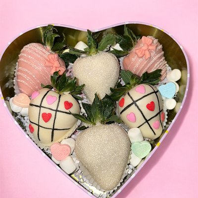 Custom Strawberries - Dozen