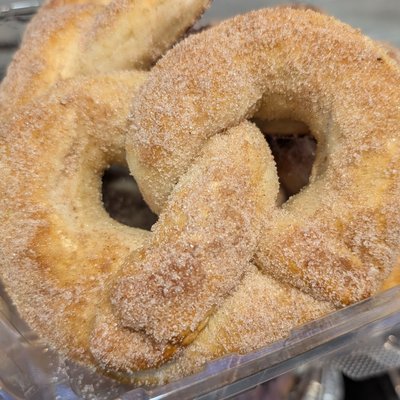 Cinnamon Sugar Soft Pretzels 