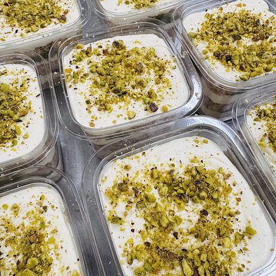 Vanilla Pistachio Knafeh Crunch Scoops