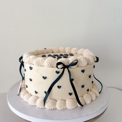 8” Cake 
