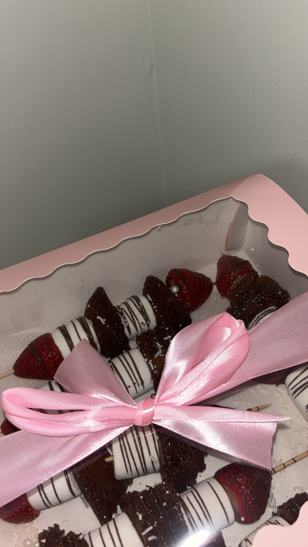 Brownie Skewers 🍓 (1 Dozen) 