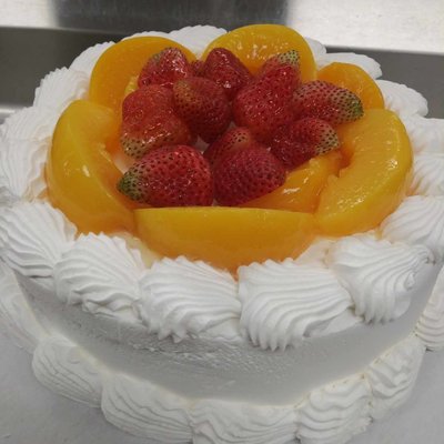 Peach Strawberry Shortcake (8inch)